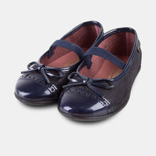 Load image into Gallery viewer, Girl's Navy Patent Leather Ballet Pumps