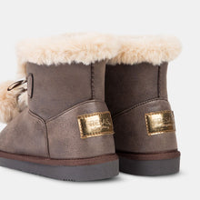 Carregar imagem no visualizador da galeria, Botas australianas com pompons taupe feminino
