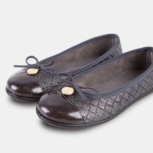 Load image into Gallery viewer, Girl's Metallic Anthracite Ballet Pumps