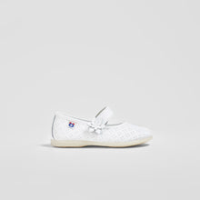 Load image into Gallery viewer, Babies Flowers White Leather Mary Janes