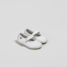 Load image into Gallery viewer, Babies Flowers White Leather Mary Janes