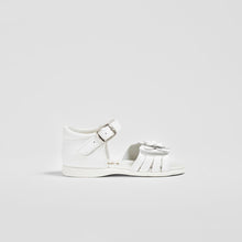 Load image into Gallery viewer, Babies White Flower Leather Sandals