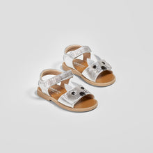 Load image into Gallery viewer, Baby's Metallic Silver Kitten Sandals