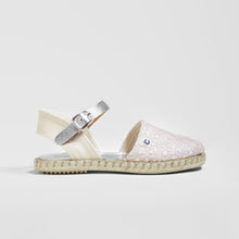 Load image into Gallery viewer, Girl's White Embroidery Sandals