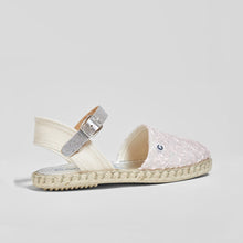 Load image into Gallery viewer, Girl's White Embroidery Sandals