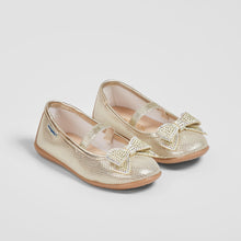 Load image into Gallery viewer, Girl's Metalized Platinum Loop Ballerinas