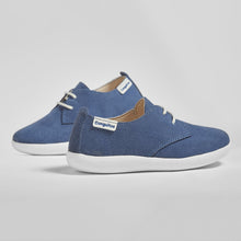 Cargar imagen en el visor de la galería, Zapatos de gamuza azul para niños