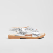 Load image into Gallery viewer, Girl's Silver Crossed Straps Leather Sandals