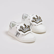 Load image into Gallery viewer, Girl's White Crown Sneakers