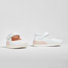 Load image into Gallery viewer, Baby's White onMicro® Mary Janes
