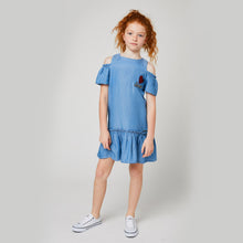 Cargar imagen en el visor de la galería, Vestido Niña Tencel Denim Offshoulders
