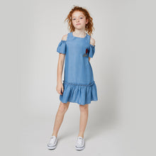 Cargar imagen en el visor de la galería, Vestido Niña Tencel Denim Offshoulders