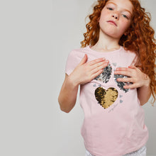 Cargar imagen en el visor de la galería, Camiseta de lentejuelas reversibles "Hearts" para niñas
