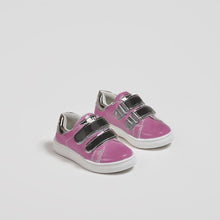 Cargar imagen en el visor de la galería, Zapatillas de bebé que cambian de color
